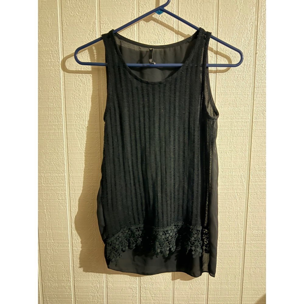 Love Culture Black Sleeveless Crochet Lace Front Chiffon Back Tank Top Small